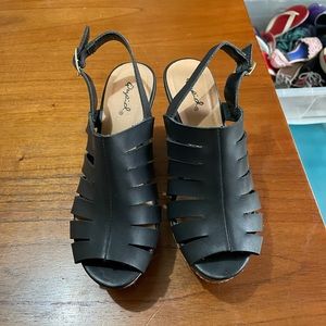 Black and cork wedges size 5